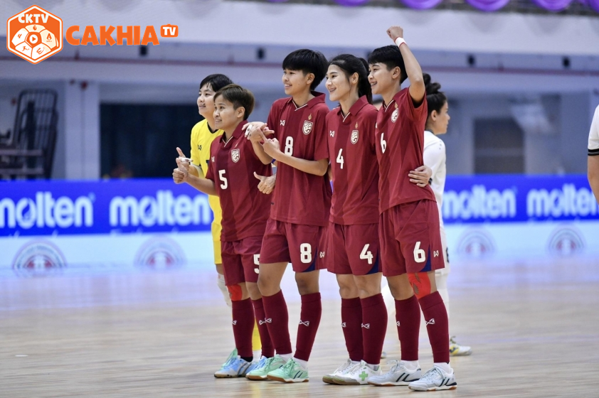 ĐT futsal nữ Thái Lan thị uy sức mạnh, đè bẹp đối thủ Iraq (Ảnh: FAT)